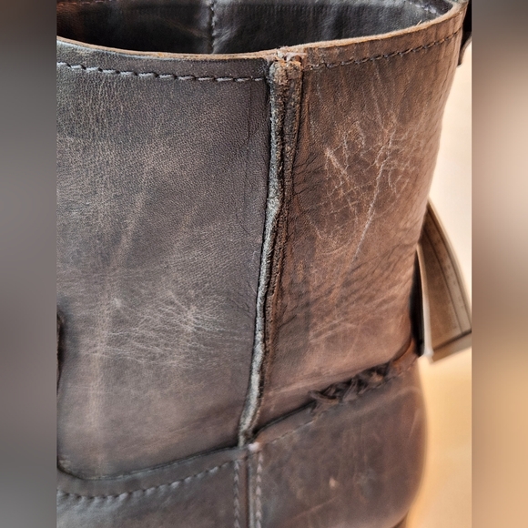 New! || FRYE || Cara booties, leather, flats, size 7.5, distressed, round toe - Picture 8 of 10